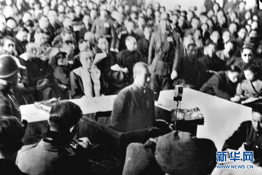 這是抗日戰(zhàn)爭勝利后，制造南京大屠殺的主要罪犯、日軍第6師團師團長谷壽夫被押上審判臺并被處死刑。