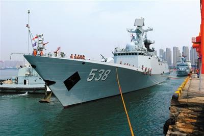 中國導(dǎo)彈護衛(wèi)艦煙臺艦——滿載排水量4000余噸，艦長134.1米，艦寬16米，是我國自主設(shè)計、研制的