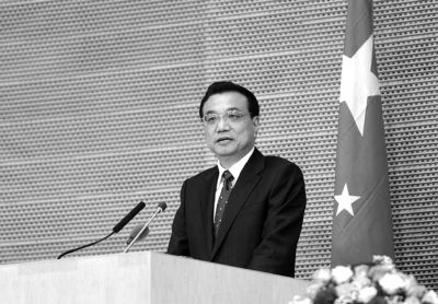 當?shù)貢r間5月5日，國務院總理李克強在非盟會議中心發(fā)表演講。圖/中國政府網(wǎng)