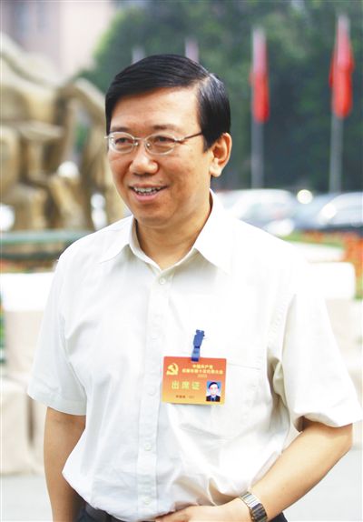 四川省原省委副書(shū)記李春城。曾主政成都13年。圖/CFP