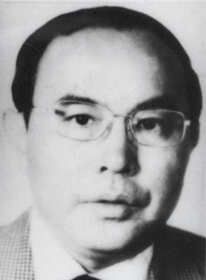 胡玉興 現(xiàn)年59歲，外逃前任山西省太原市住房制度改革辦公室主任，2002年7月逃往澳大利亞或新西蘭。