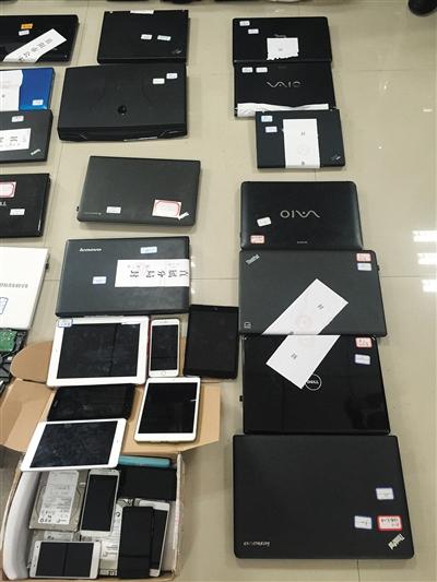 警方查獲的部分作案工具。新京報記者 吳為 攝
