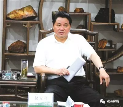 對于商人、老板的“雅贈”，倪發(fā)科從不拒絕