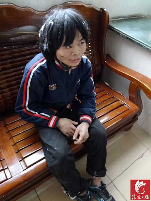 1997年16歲時被“杜某”以招工名義帶離家鄉(xiāng)關(guān)押干活至今。