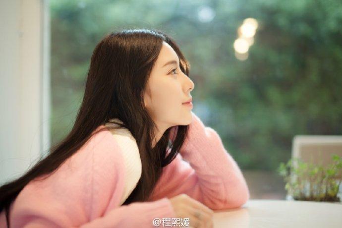 廈大?；ǔ涛蹑虑寮儗?xiě)真獲贊 素顏美到窒息