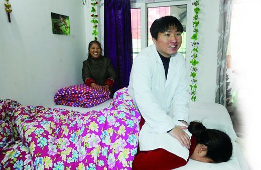 從失明絕望到振作開店，盲小伙陳冬經(jīng)歷重生