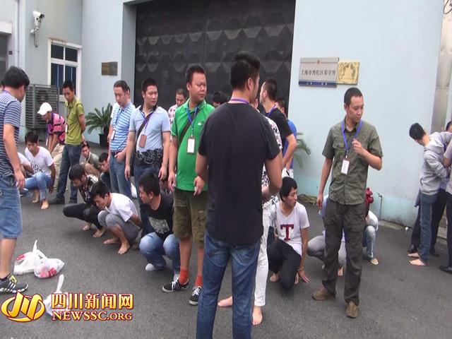 公安局管抓捕詐騙公司現(xiàn)場（警方視頻截圖）。