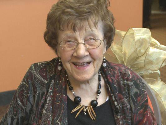 美國百歲老太當健身教練15年 活躍在社交網絡 美國百歲老太當健身教練15年 活躍在社交網絡