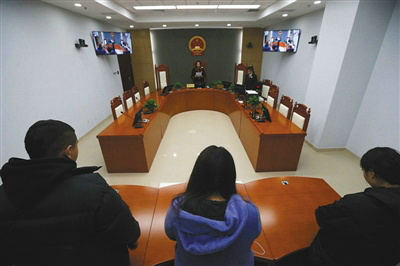 105中學(xué)女生被打案三名被告人在海淀法院聽(tīng)取判決