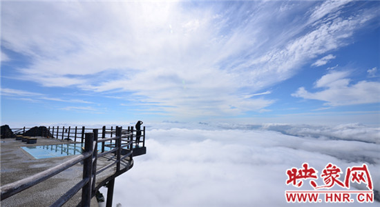 這個(gè)夏天,21℃老君山精彩不斷、主題活動(dòng)驚爆眼球、更有百萬大獎(jiǎng)等你拿!