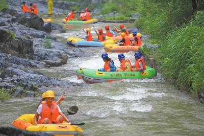 七夕節(jié)，豫西大峽谷設“情侶漂流通道”