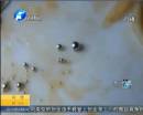 嚇?biāo)廊?！干鍋肥腸里吃出水銀