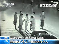 實拍市容執(zhí)法大隊領導停車遭拒叫人貼罰單