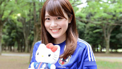 高清圖：甜美?；ㄖ囀澜绫?穿著球衣力挺日本