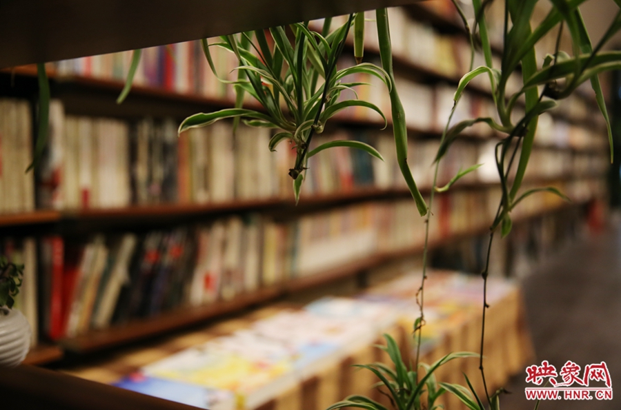 書店內(nèi)的裝飾。