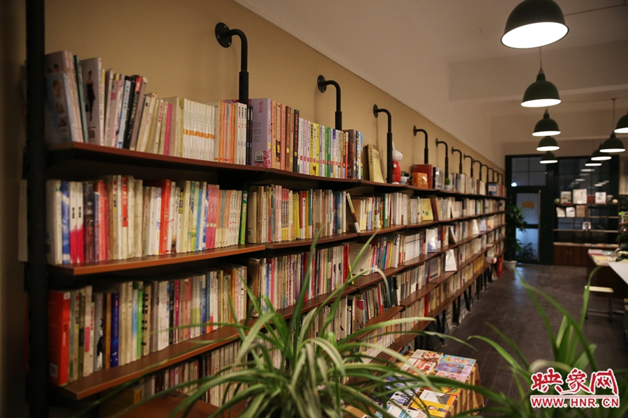 書店內(nèi)的裝飾。