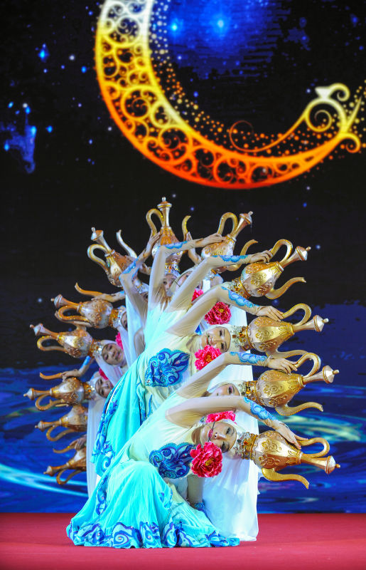 聽豫劇看少林功夫 歡迎上合組織總理會文藝演出盡顯河南特色 聽豫劇看少林功夫 歡迎上合組織總理會文藝演出盡顯河南特色